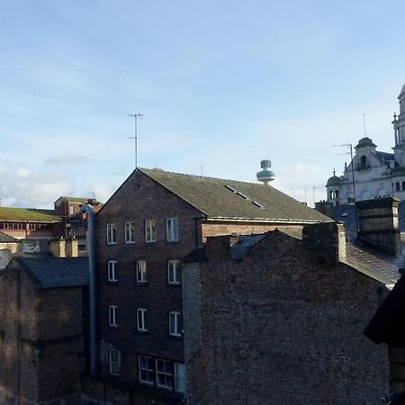 Stylish City-Centre Apartment With Balcony Liverpool Kültér fotó