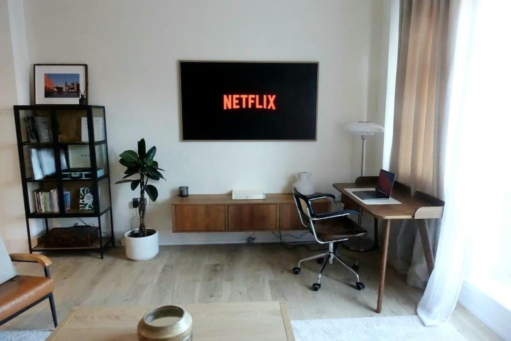 Stylish City-Centre Apartment With Balcony Liverpool Kültér fotó